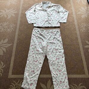 Vintage Character Satin Silky Rosebud Pajama Top and Bottom size small